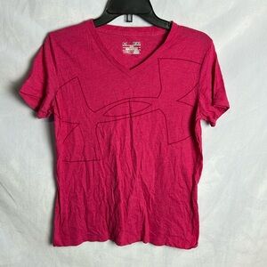 Pink Underarmor loose heat gear t shirt